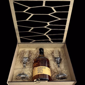 Kovilj Dunja Gift Box 2 čaše Grappa - model saće